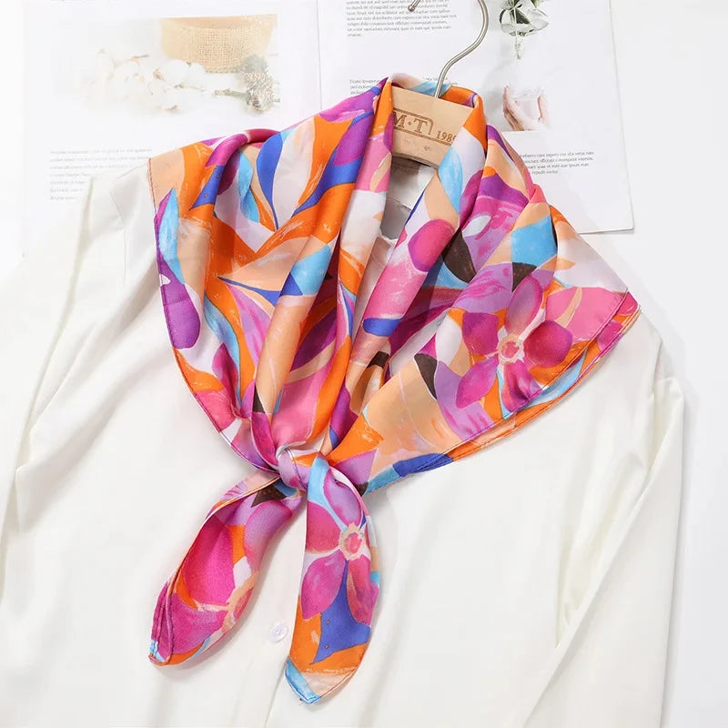 2025 New Fashion 70X70cmPrinted Women's Scarf Pashmina Silk Scarf Square Shawl Decorative Headband Neck Luxury Design Bandana