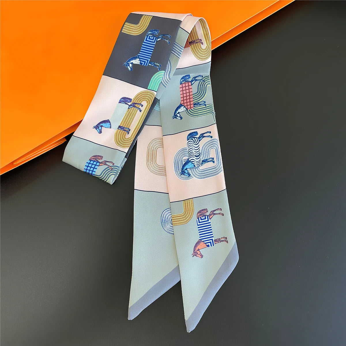 Brand Design Lattice Horse Scarf Women Luxury Silk Scarf Fashion Hair Headband Foulard Skinny Bag Scarves Neckerchief